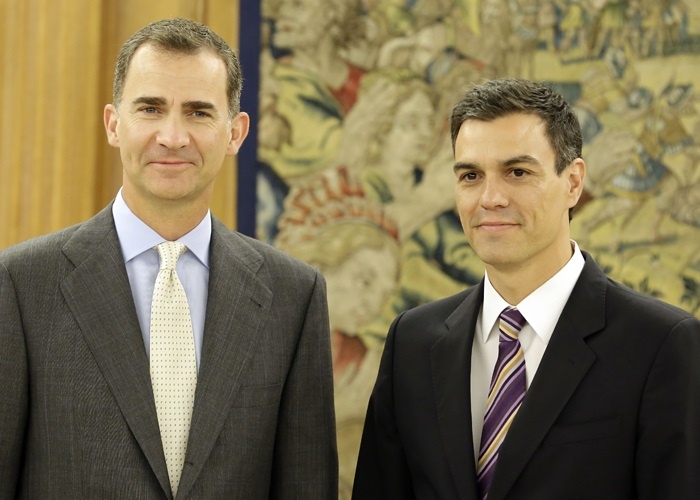 El Rey Felipe VI recibe en una audiencia al nuevo secretario general del PSOE, Pedro Sánchez
