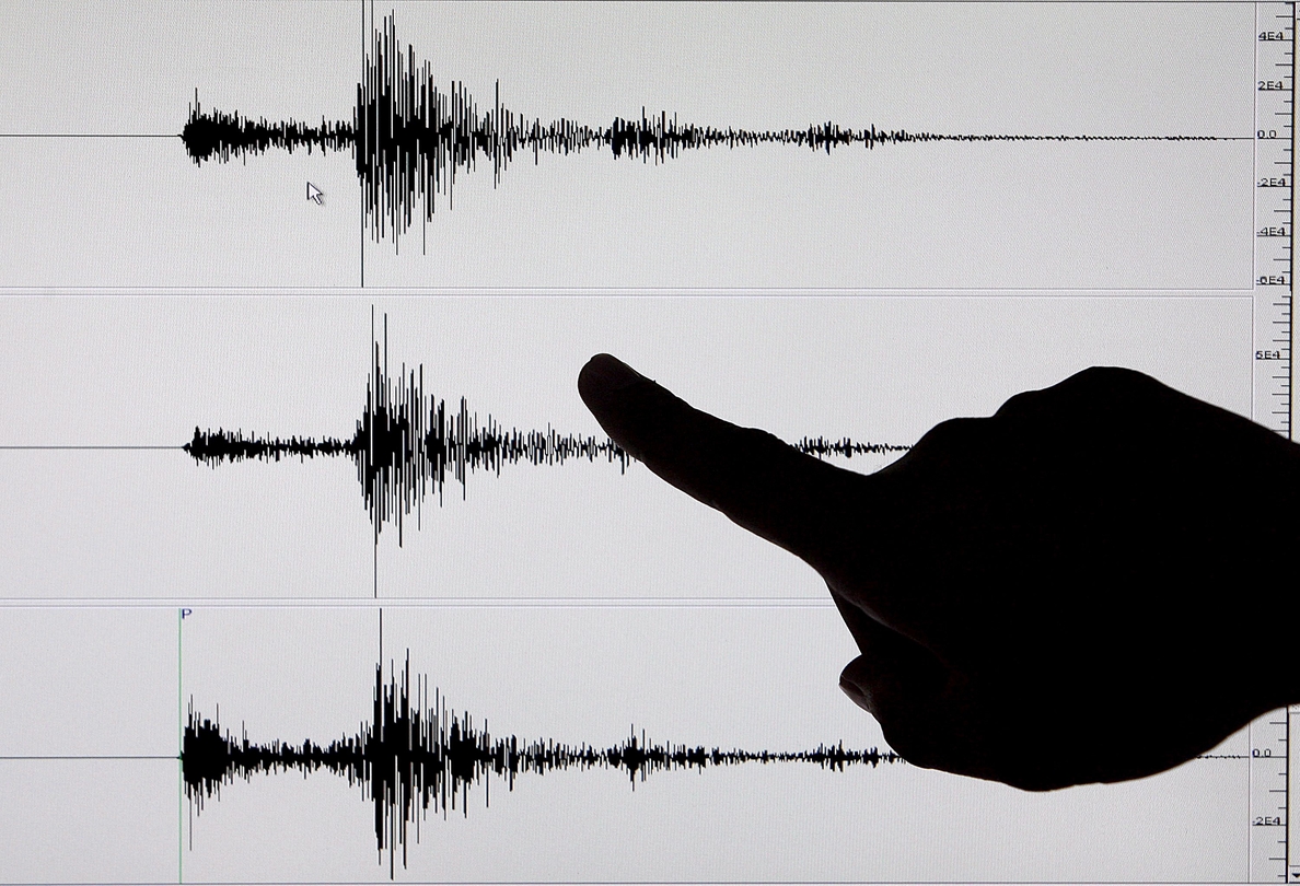 Un sismo de magnitud 6,4 Richter sacude el centro y oriente de México