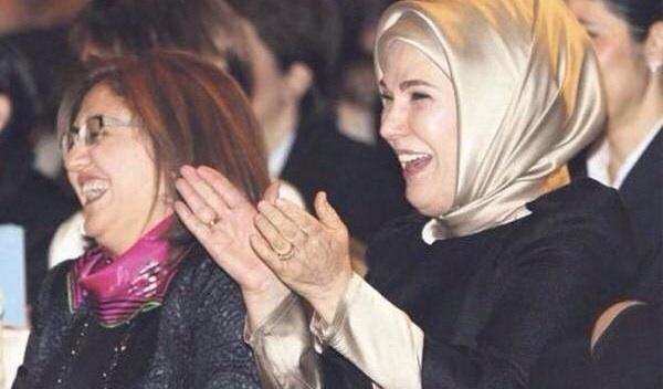 La UE se ríe del Gobierno turco por pedir que las mujeres no se rían en público