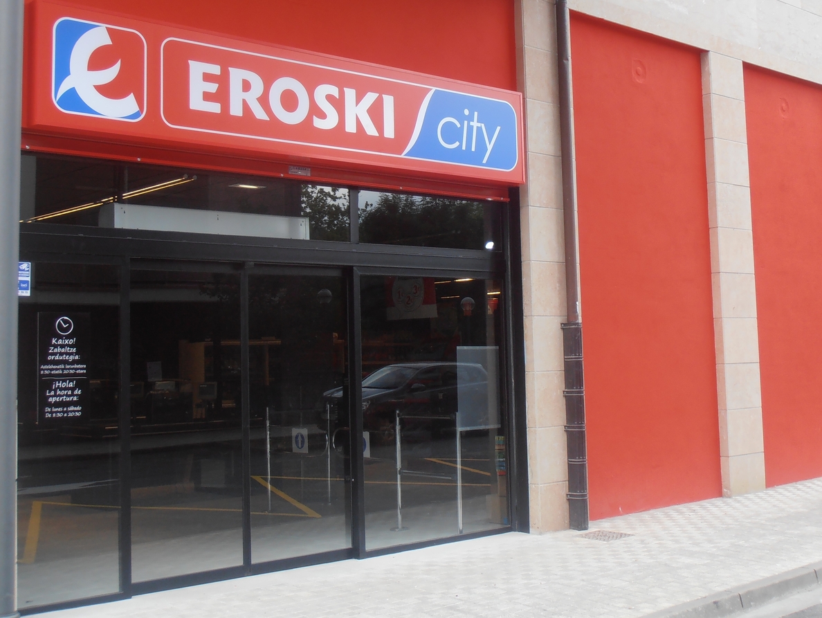 Eroski alcanza un acuerdo con la banca y cierra la reestructuración de la deuda por 2.605 millones hasta 2019