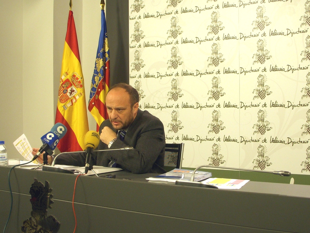 El PSPV pide la comparecencia de Moragues para que se sepan «los intereses que se esconden tras la venta del Valencia»