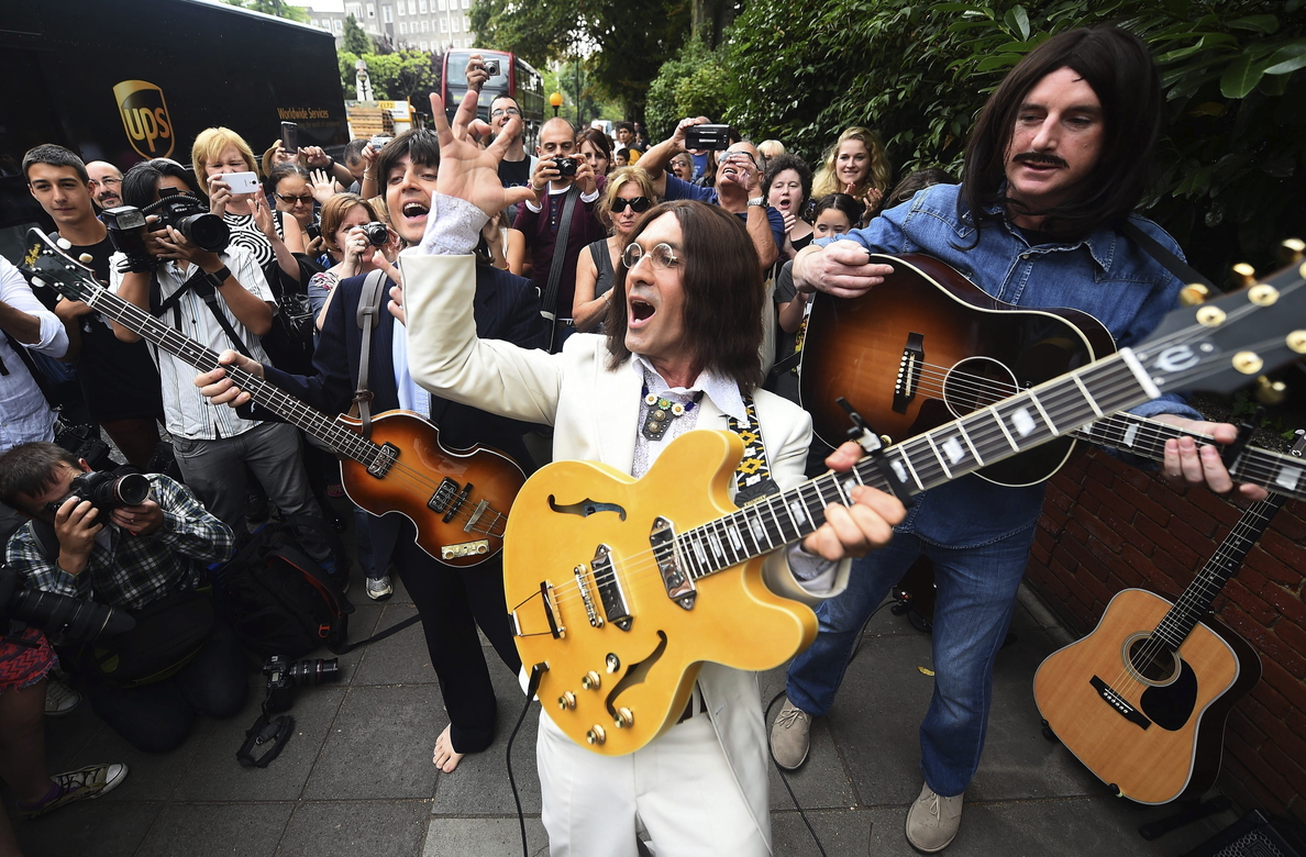 Londres celebra el 45 aniversario de la foto de The Beatles en Abbey Road