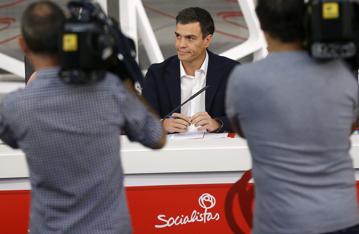 Sánchez insiste en la reforma constitucional y la España federal