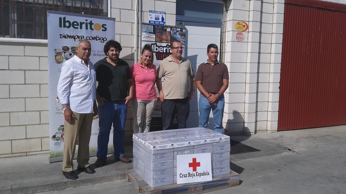 La empresa extremeña Iberitos donará 10.200 meriendas para los menores que atiende Cruz Roja en la región