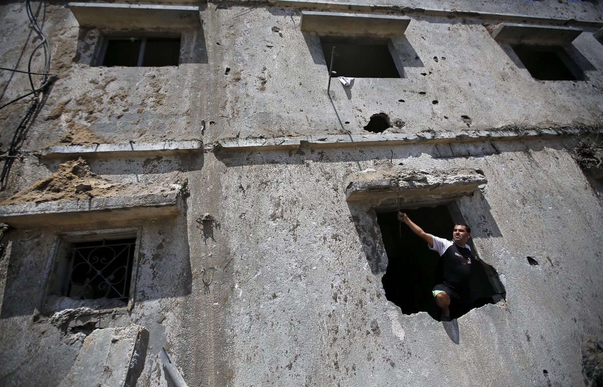 Mueren cinco palestinos de una misma familia en un ataque israelí en Gaza
