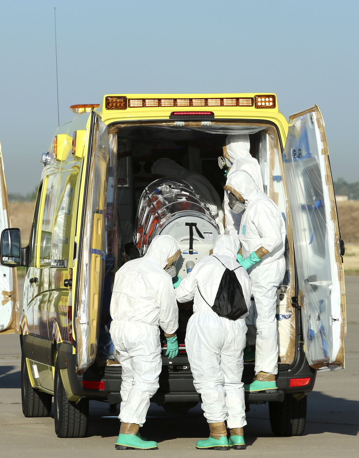 Los protocolos del ébola se han activado en al menos 9 ocasiones en España