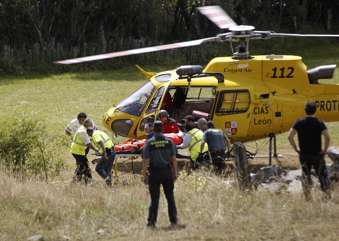 Funeral por los tres guardias civiles muertos en el accidente de helicóptero en León