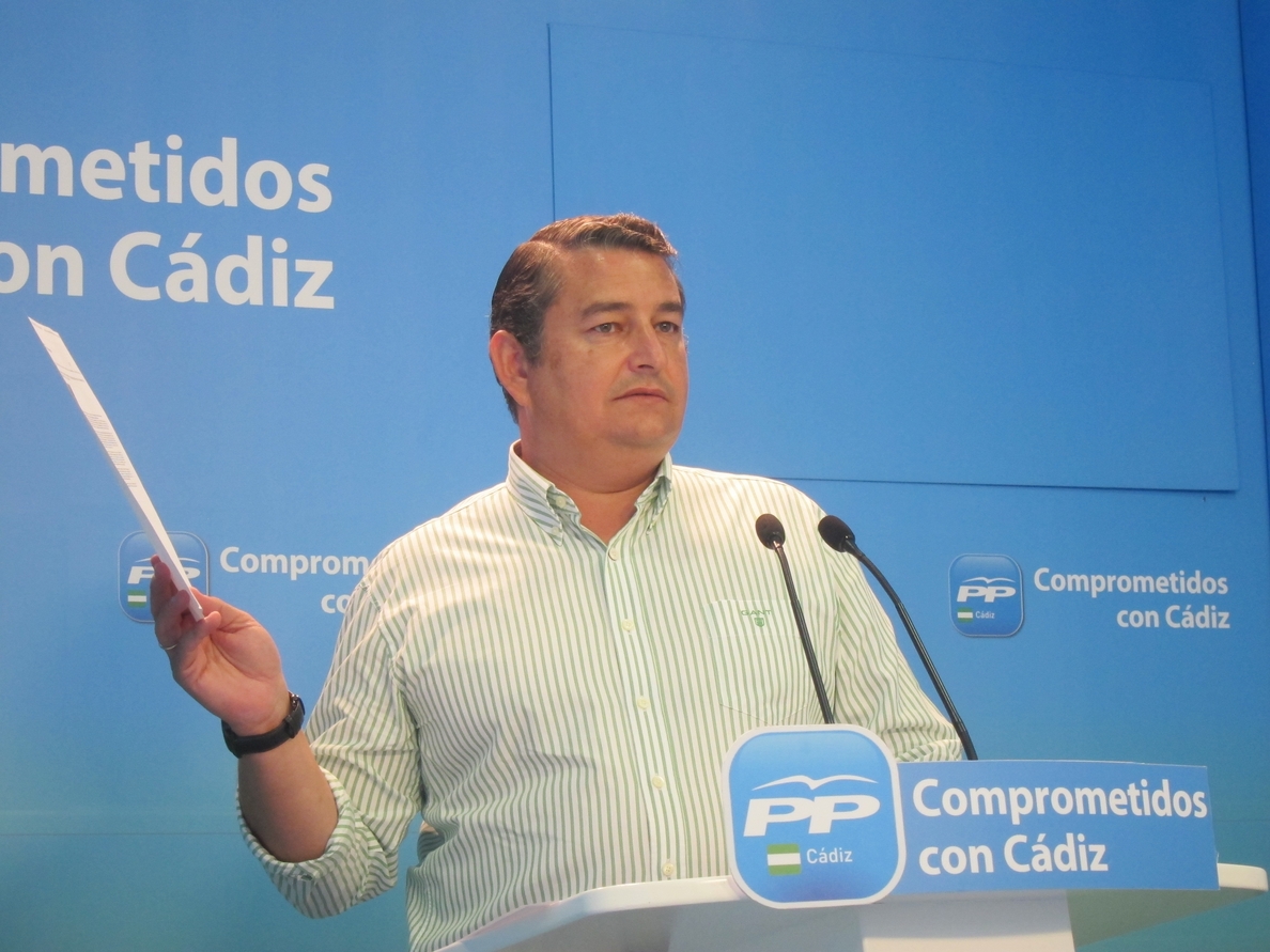 Sanz (PP) «sospecha» que convenios entre Ojeda y Ayuntamiento de Sanlúcar fueron «un fraude» y «no existieron»