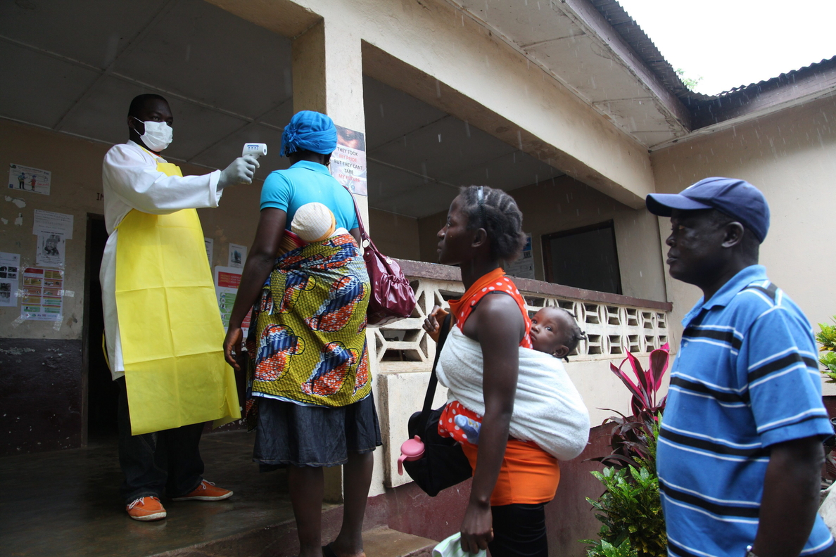 Se necesitan 490 millones de dólares para contener el ébola, según la OMS