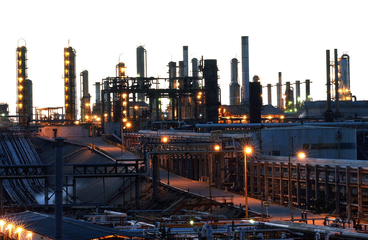 Pemex espera aumentar en 2,1 % su producción de crudo para el 2015