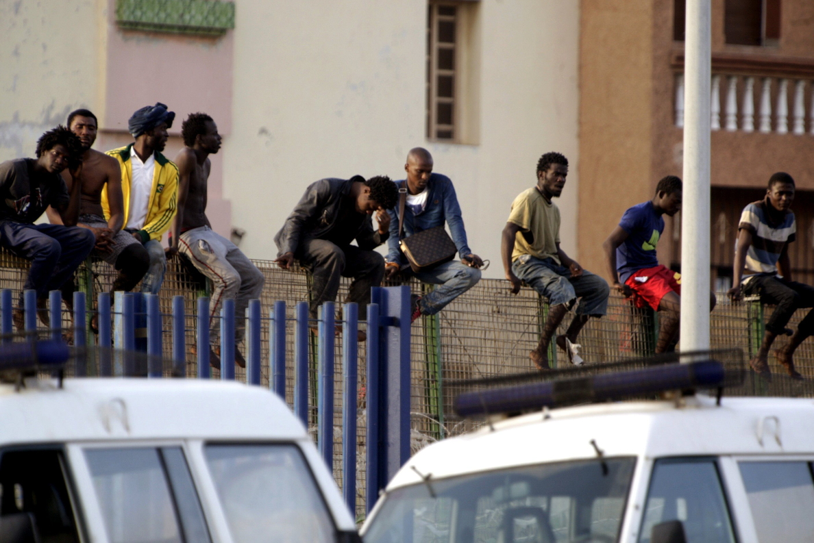 Unos 16.000 inmigrantes han intentado entrar a Melilla por la valla este año