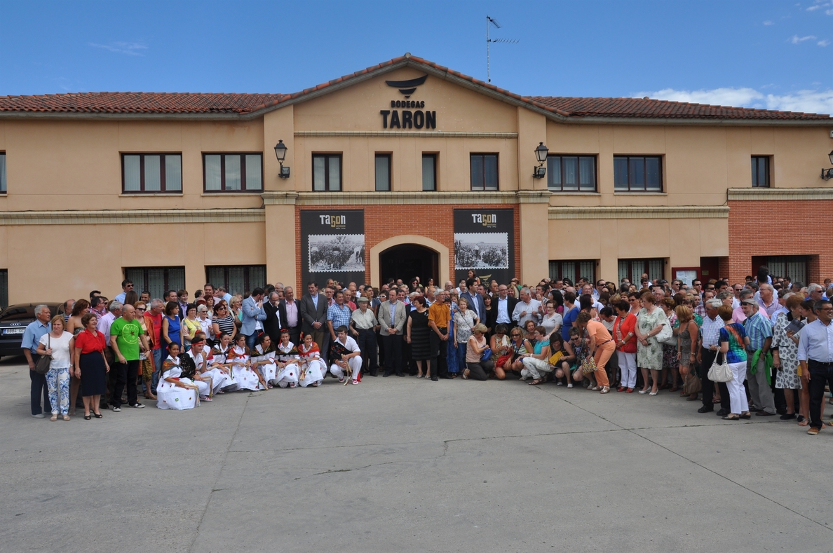 Sanz felicita a los viticultores de Cuzcurrita, Sajazarra, Tirgo y Villaseca por 50 años de trabajo cooperativo