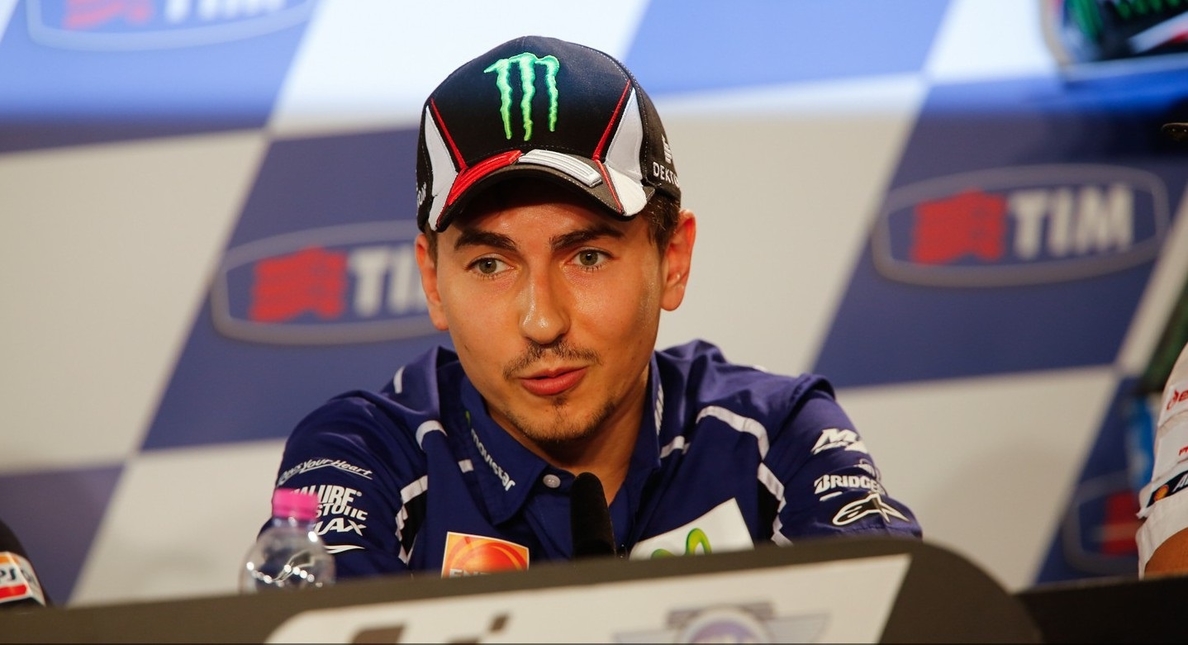 Lorenzo: «Estoy feliz con el podio pero decepcionado por no luchar por la victoria»