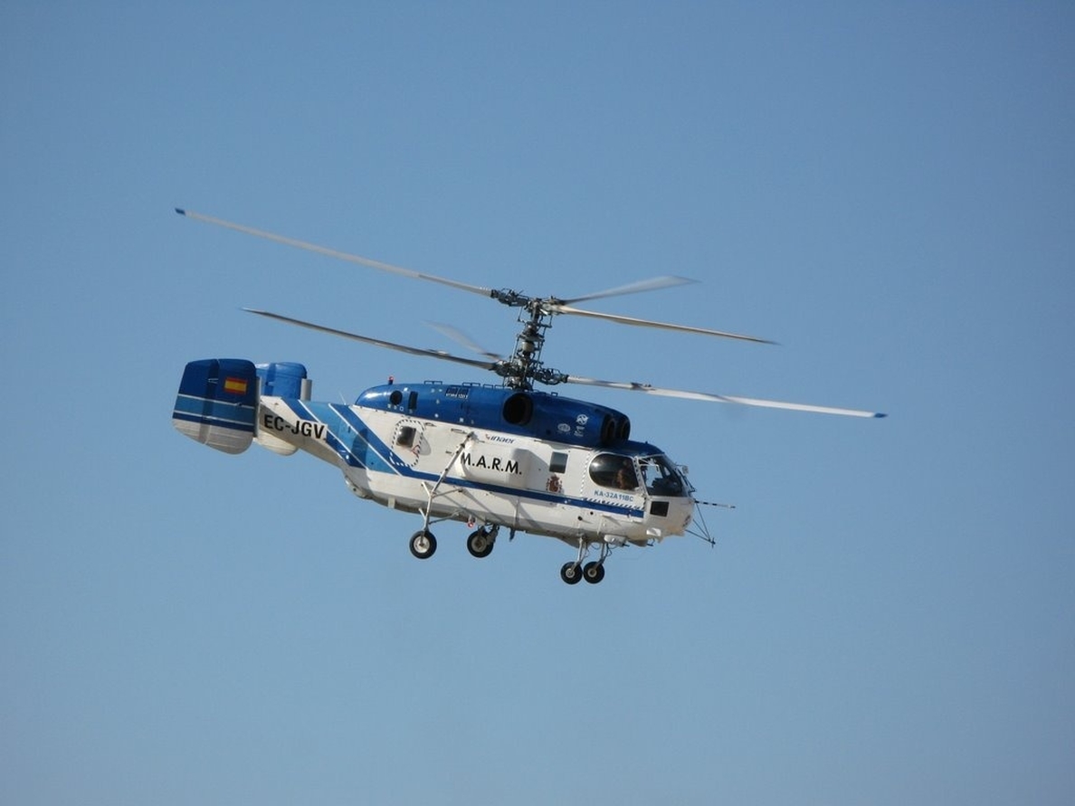 AECA Helicópteros lamenta «profundamente» la muerte del piloto en la extinción del fuego de Almansa