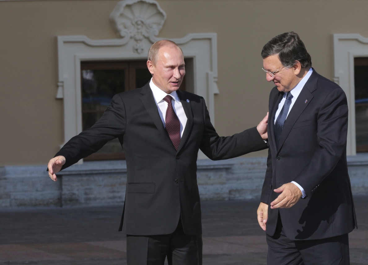 Putin y Barroso abordan el aplazamiento de la asociación entre Ucrania y la UE