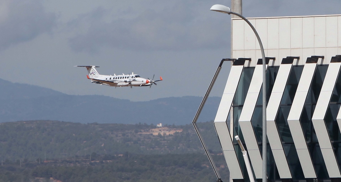 El aeropuerto de Castellón realiza tareas de verificación de su Sistema de Aterrizaje Instrumental
