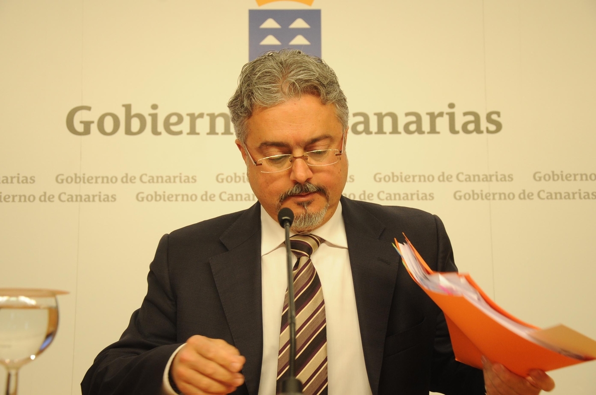 El Gobierno de Canarias mantiene noviembre como fecha para realizar la consulta sobre las prospecciones