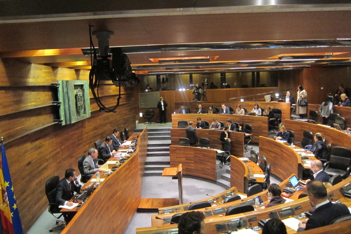 La Junta General de Asturias, primer parlamento autonómico en proponer una reforma constitucional