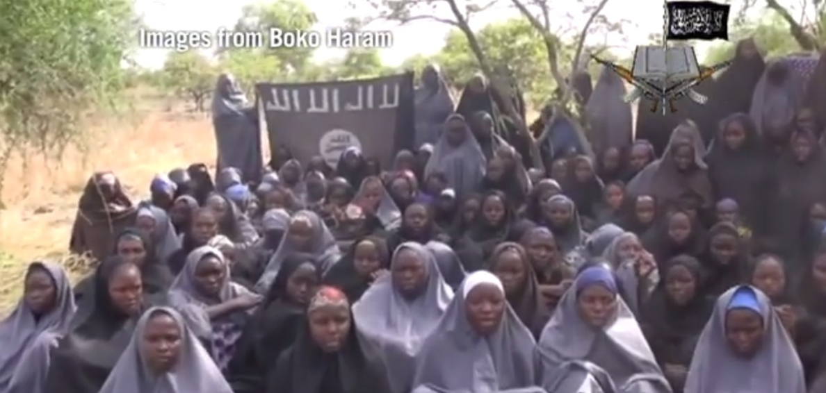 Nigeria y Cruz Roja negocian con Boko Haram la liberación de las más de 200 niñas secuestradas