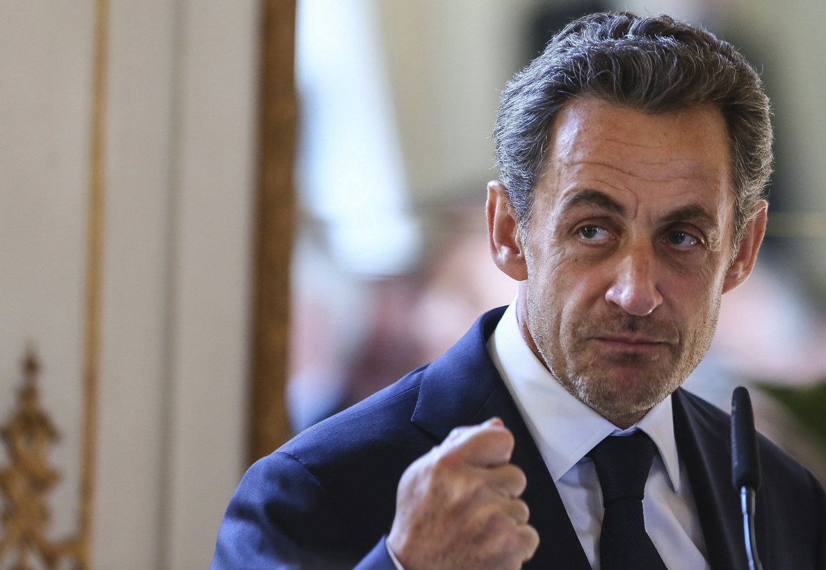 Marine Le Pen y Manuel Valls se plantean como las dos amenazas de Sarkozy en su »rentrée»