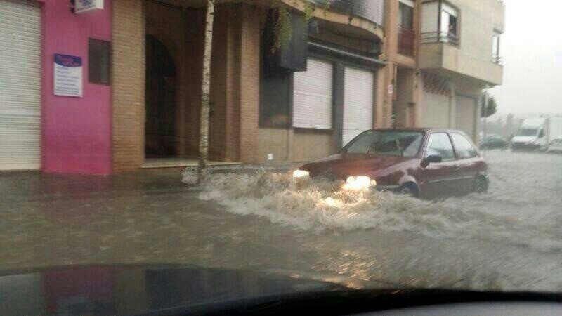 Emergencias recibe casi 400 llamadas por lluvias, la mayoría de Murcia por achiques de agua e inundaciones