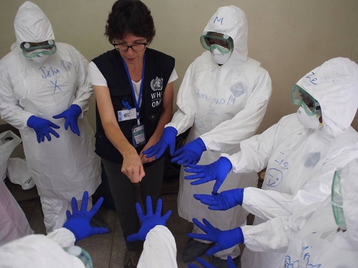 La OMS avisa de que podrían superarse los 20.000 casos de ébola en apenas seis semanas