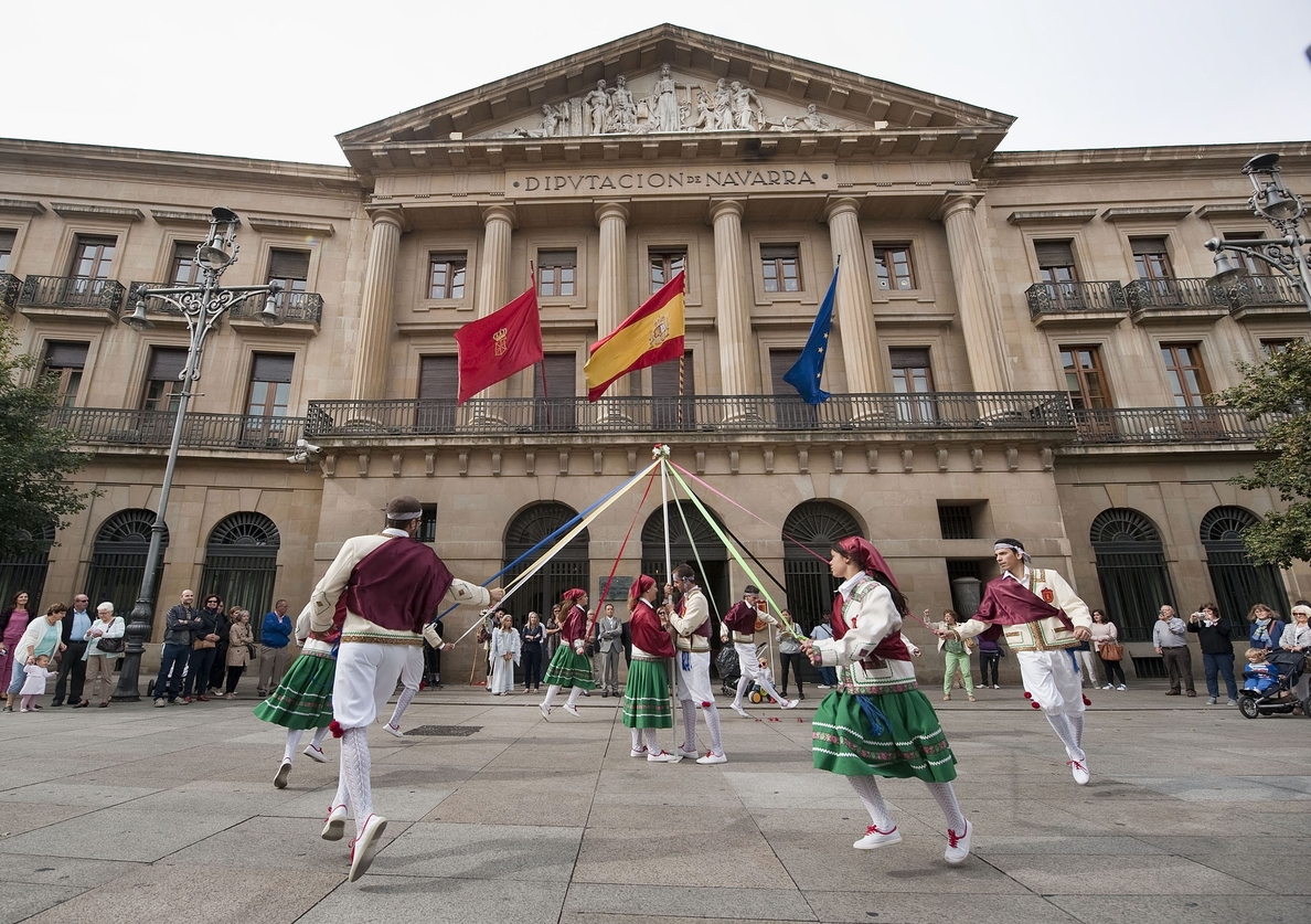 El Paloteado de Cortes será declarado Bien de Interés Cultural de Navarra