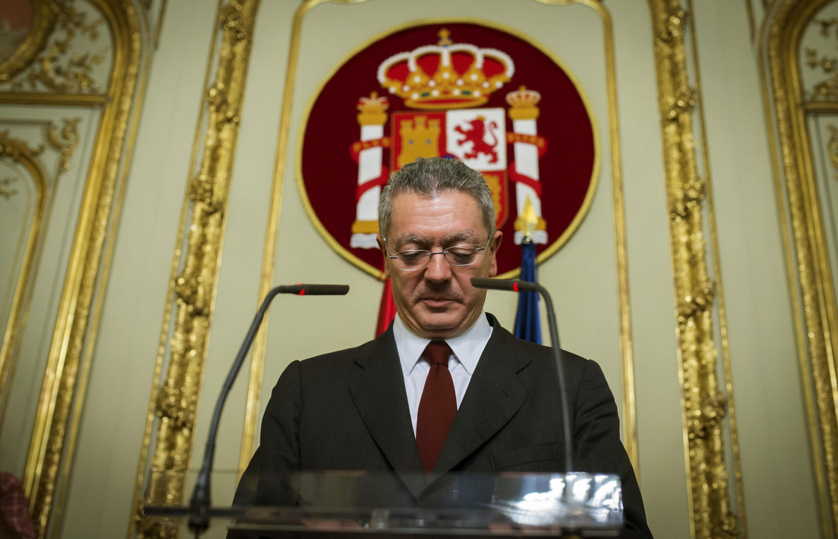 Gallardón dimite como ministro, diputado y directivo del PP tras el fracaso de la ley del aborto