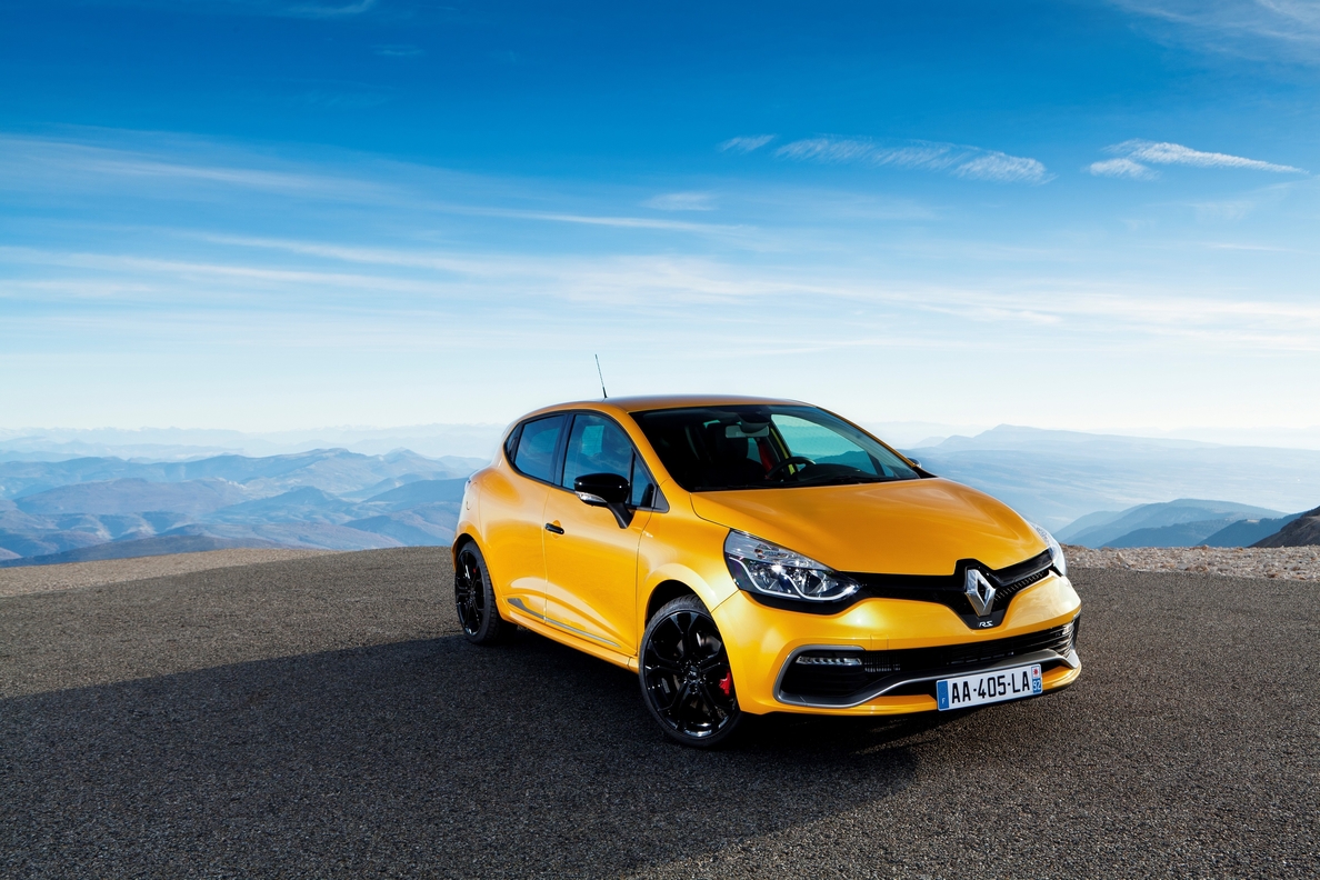 Renault llama a revisión a 466.000 Clio y Kangoo por posibles defectos en los frenos