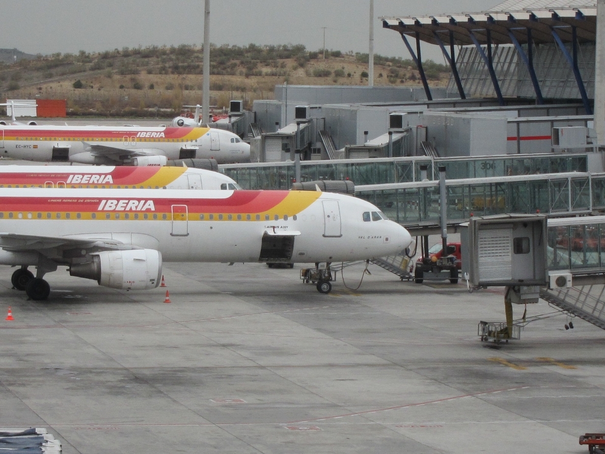 Iberia ofrece un 10% de descuento en las reservas »online» en aparcamientos de Aena