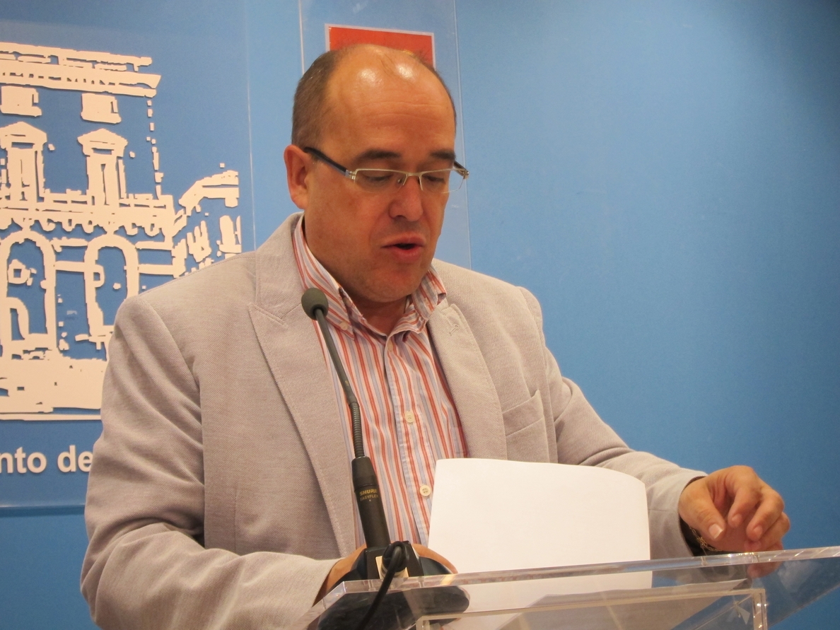 El Ayuntamiento de Cáceres revisará la posibilidad de bajar las tasas municipales ante el llamamiento de Monago