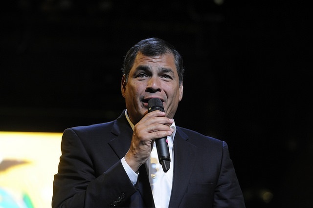 Correa asegura que «el pasado no volverá» y no habrá más golpes de Estado como el de hace cuatro años