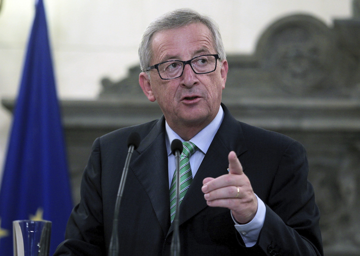 Juncker da a Bulc la cartera de Transportes y a Sefcovic la Unión Energética