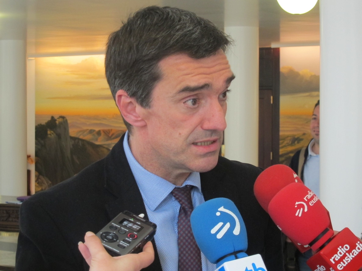 Jonan Fernández asegura que la sociedad vasca «está haciendo» que el proceso de paz «sea irreversible»
