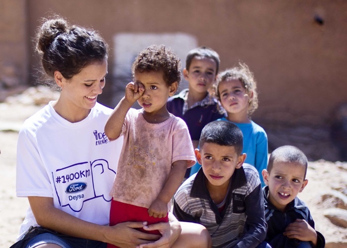Sandra Blázquez y su lado más solidario en Marruecos: «Lo más gratificante es ver la sonrisa de los niños»