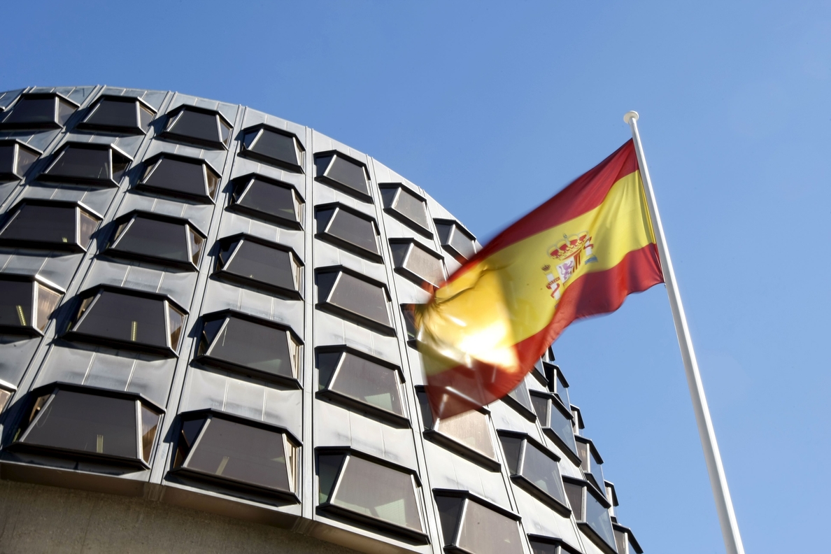 El Constitucional suspende el impuesto valenciano sobre depósitos bancarios