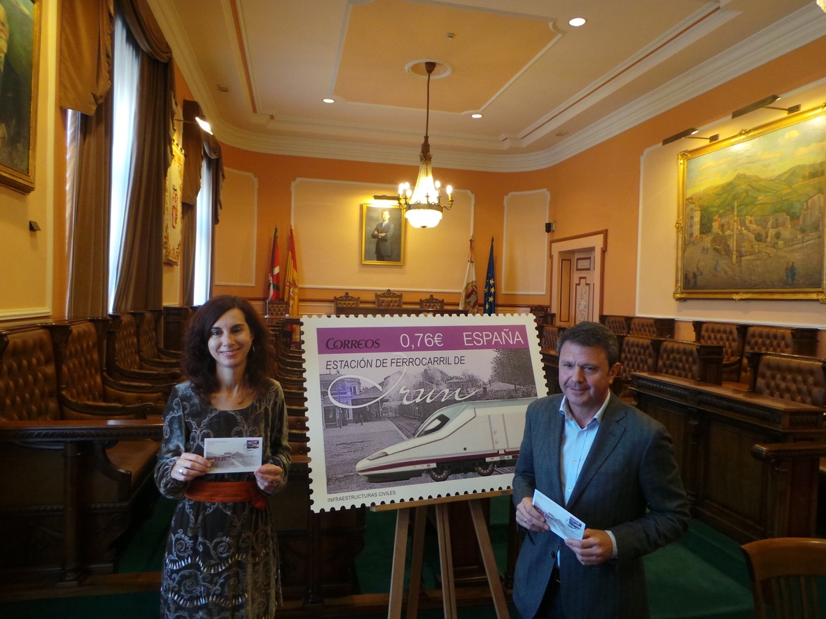 Correos dedica un sello, con una tirada de 220.000 ejemplares, a la estación de ferrocarril de Irun (Gipuzkoa)