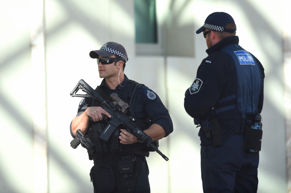 Refuerzan la seguridad del Parlamento de Australia a raíz de ataque en Canadá