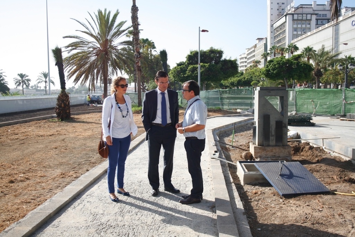 El nuevo acceso peatonal en la zona del parque Santa Catalina, en Las Palmas de Gran Canaria, estará operativo el lunes