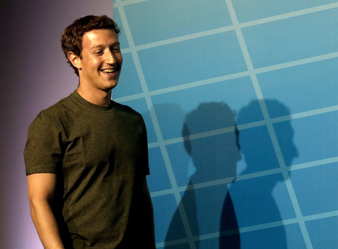 Zuckerberg asombra a los chinos usando el mandarín en una charla en Pekín
