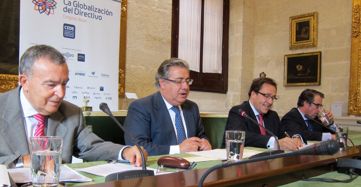Cerca de 2.000 directivos se reúnen en Sevilla para debatir sobre el reto de la globalización de las empresas