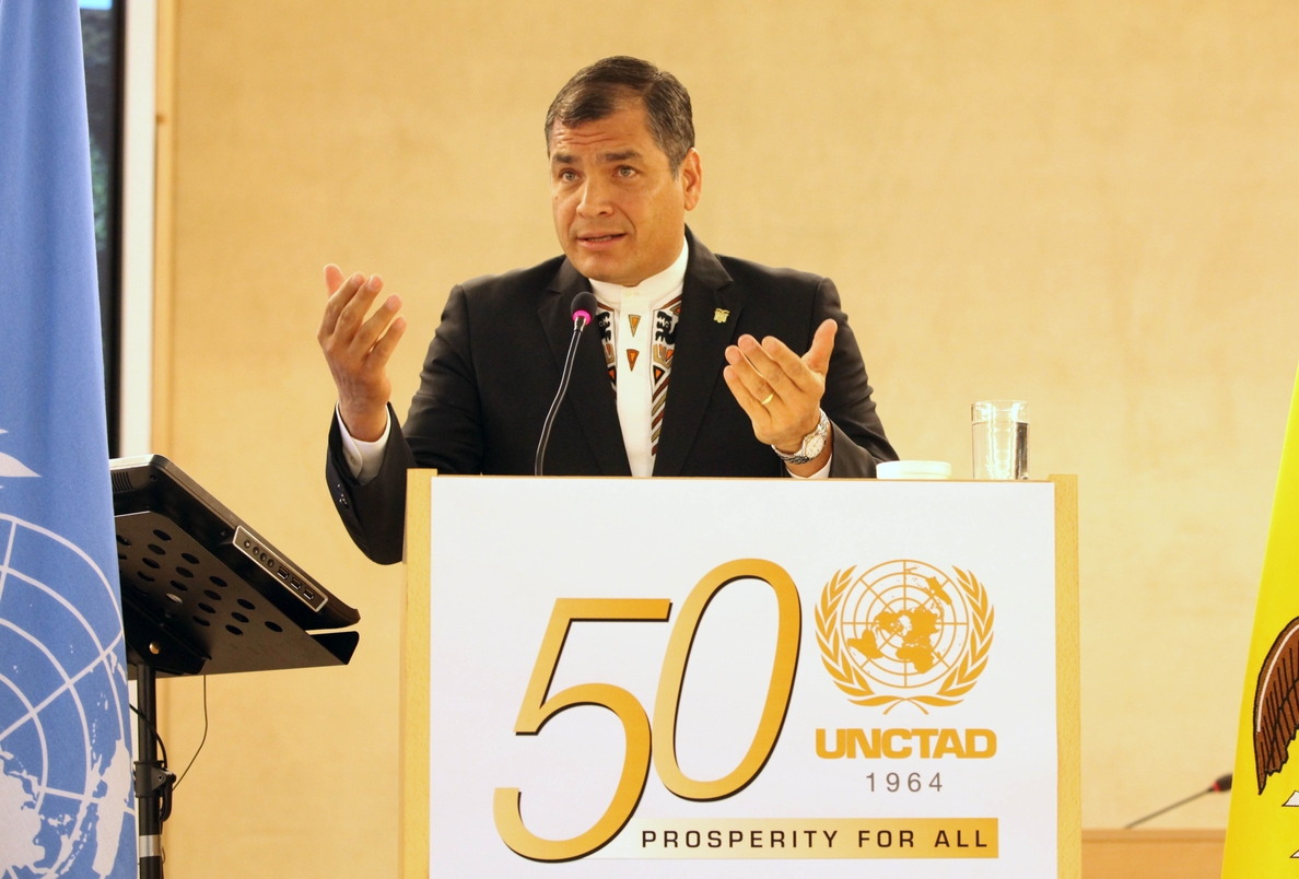 Correa pide a Estados Unidos que «deje en paz» a América Latina