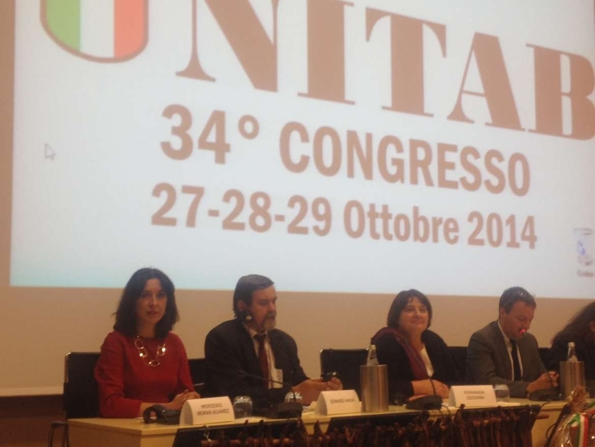 La directora general de la PAC explica el trabajo del Gobierno extremeño en el tabaco en un congreso en Italia