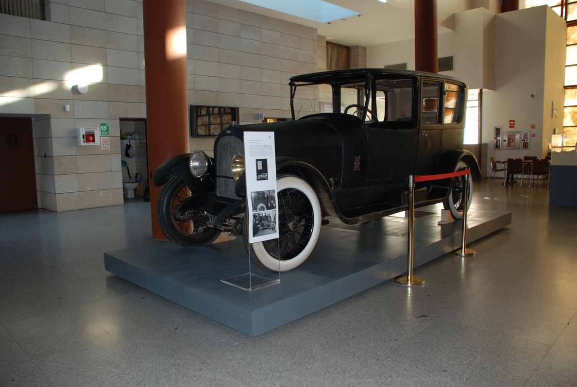 El vehículo en el que fue asesinado Eduardo Dato puede verse en el Museo del Ejército de Toledo
