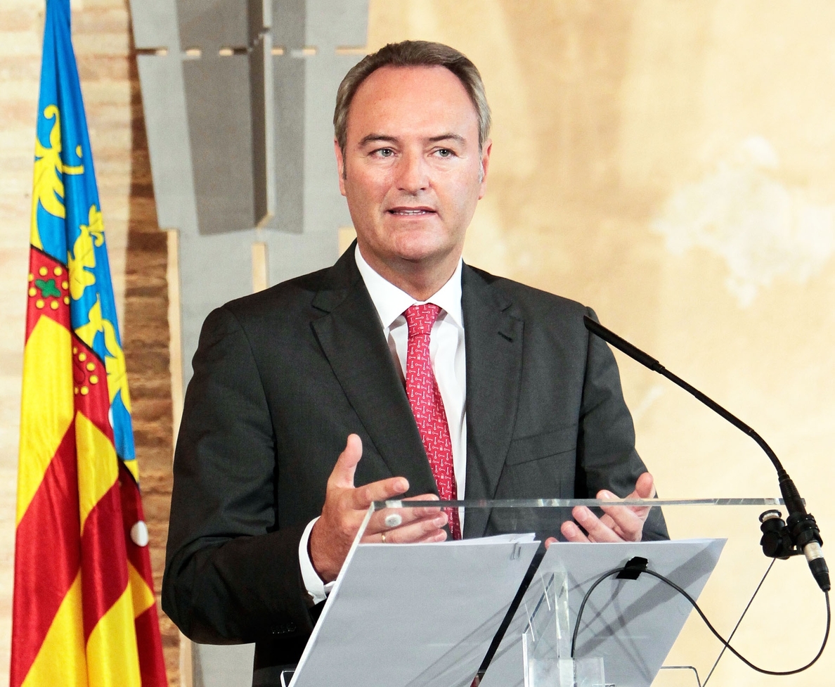 Fabra niega una moción de censura contra Castedo y prevé «incomoda» la coincidencia de la alcaldesa con el Rey y Rajoy