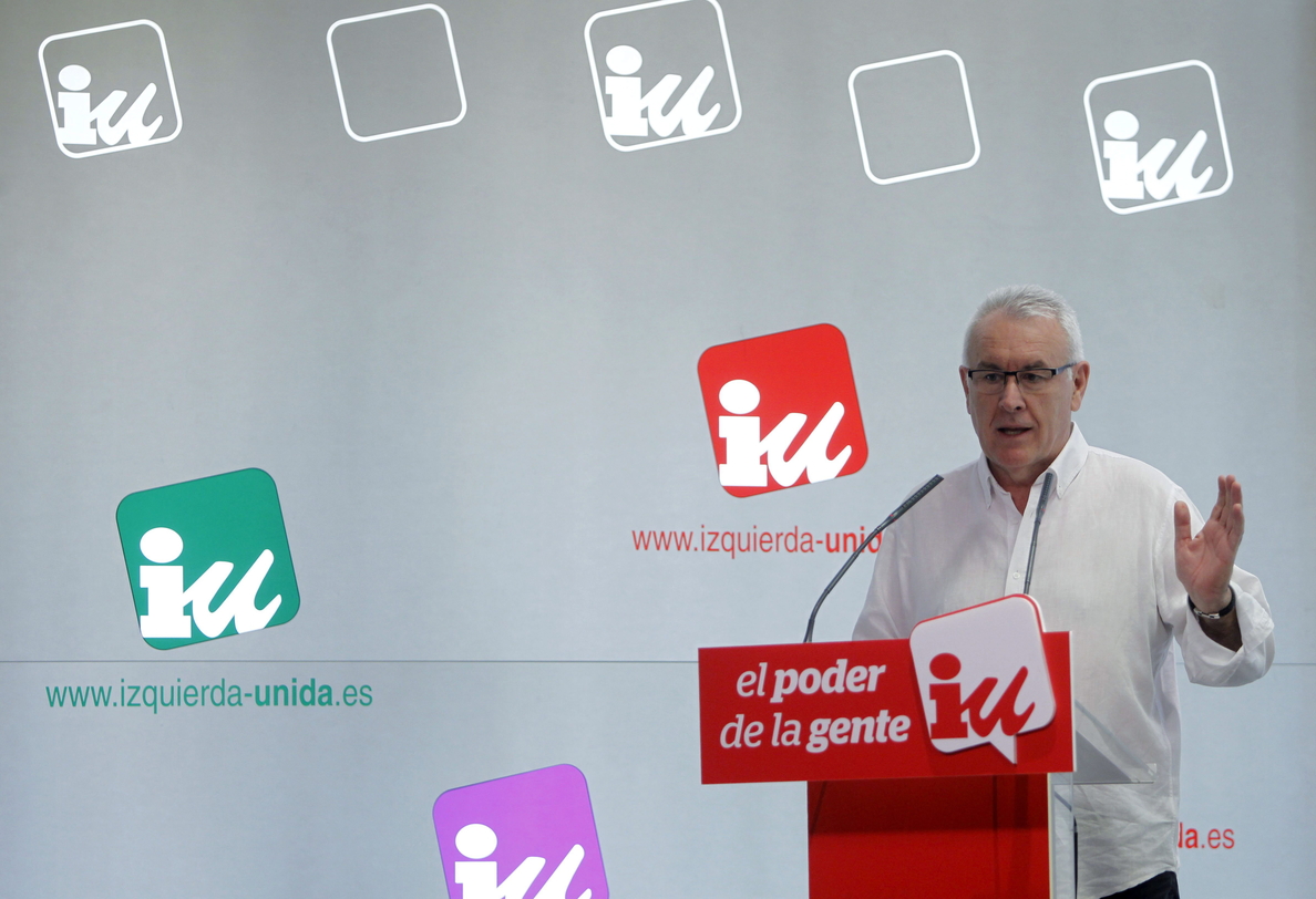 IU niega preocupación ante las encuestas que reflejan el auge de Podemos