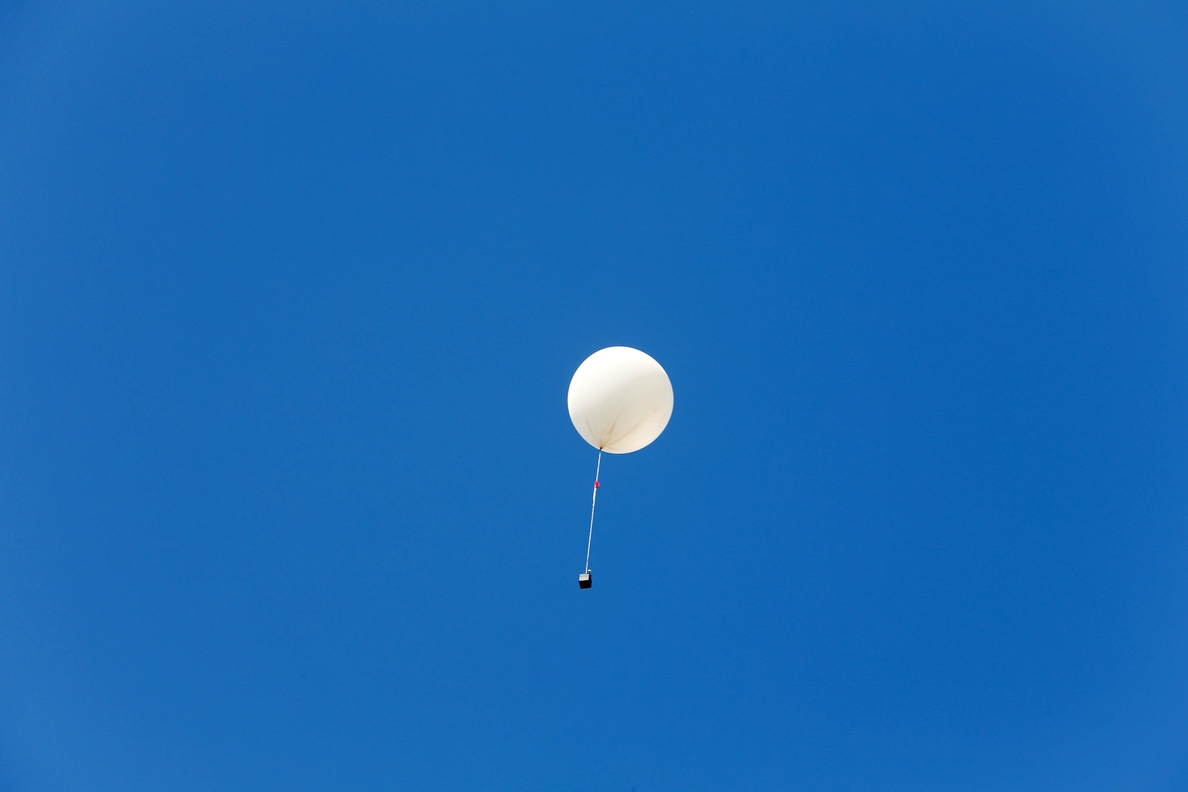 Mémora ofrecerá desde enero enviar cenizas de difuntos a la estratosfera en un globo sonda de helio