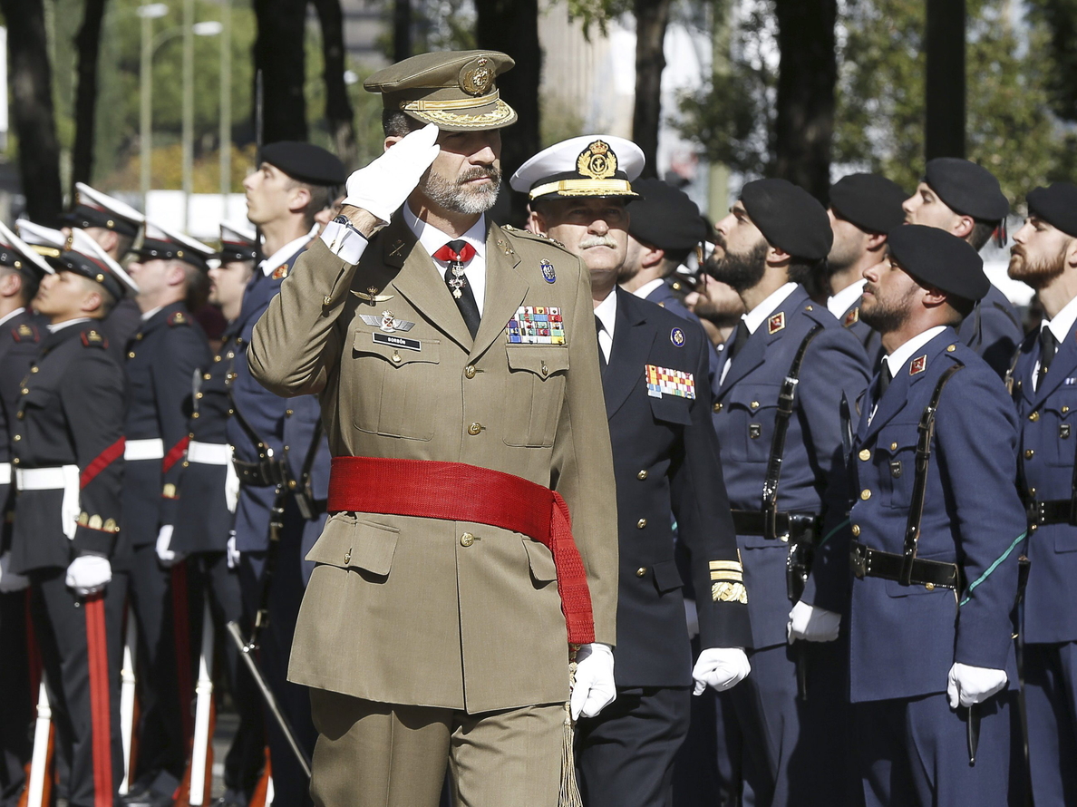 El Rey felicita al CESEDEN por ser «baluarte» de la modernización militar