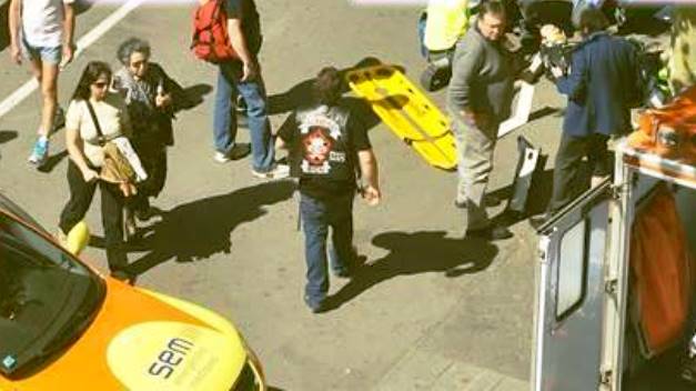 Un motorista atropella a un bebé y a una niña de 4 años en Barcelona y da positivo por drogas