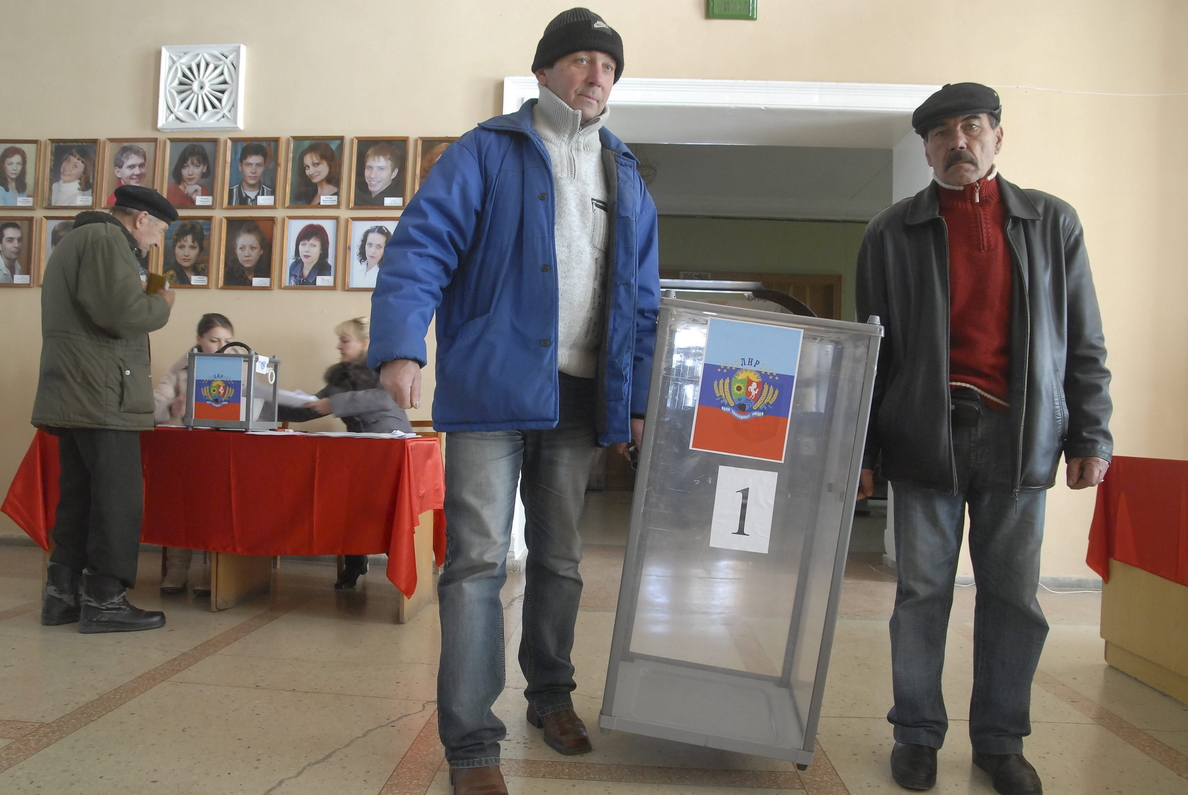 EE.UU. denuncia las elecciones separatistas en Ucrania y urge a Rusia a condenarlas